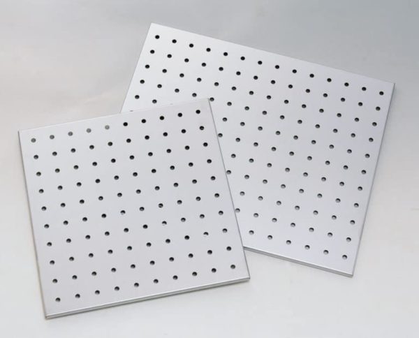 LAB COMPANION BE-521 PERFORATED SHELF