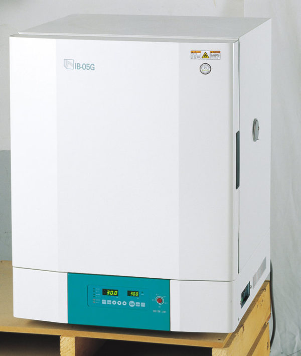 LAB COMPANION MODEL IB-05G 60L INCUBATOR