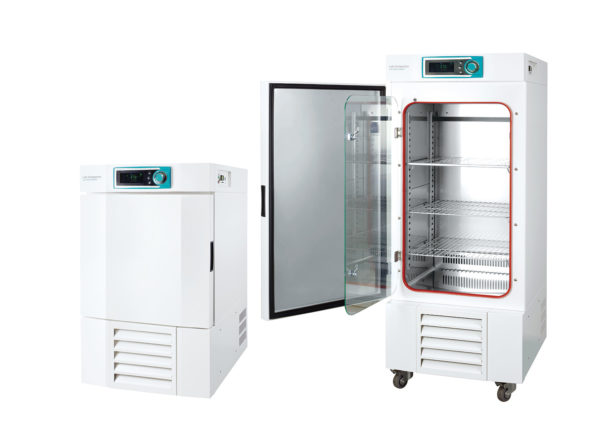 LAB COMPANION MODEL IL3-25A LOW TEMPERATURE INCUBATOR